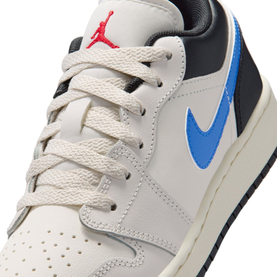 Air Jordan 1 Low Çocuk Basketbol Ayakkabısı