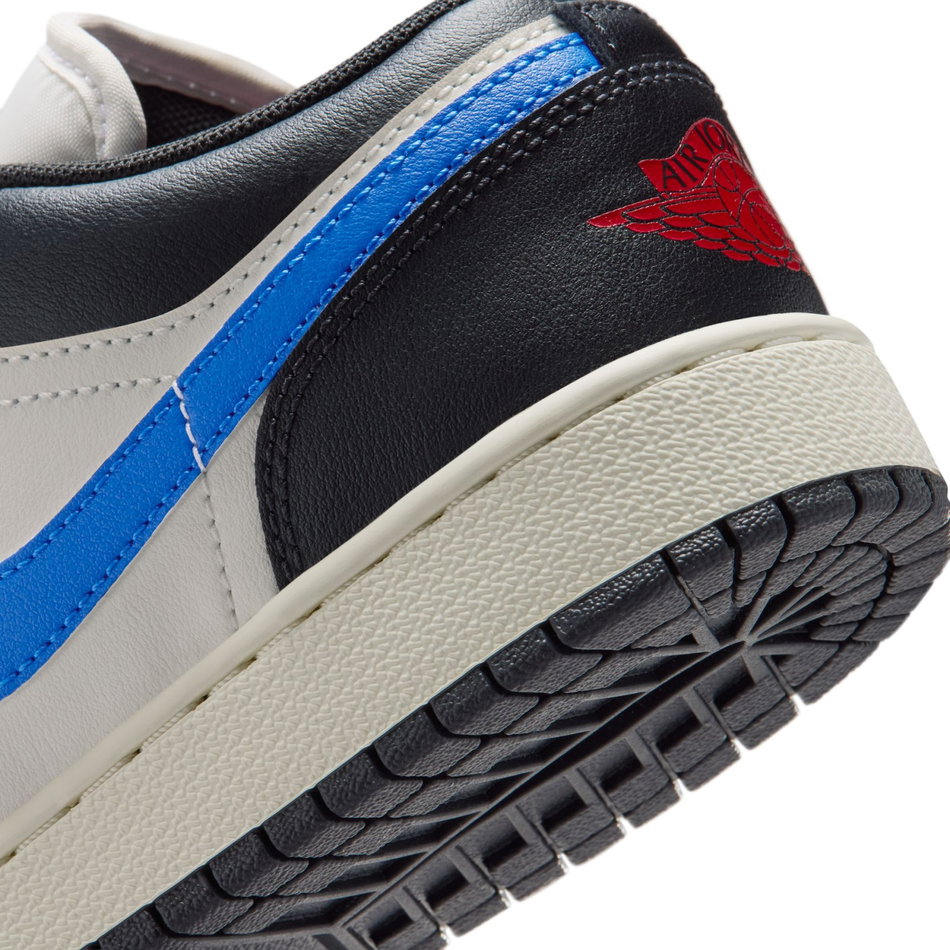 Air Jordan 1 Low Çocuk Basketbol Ayakkabısı