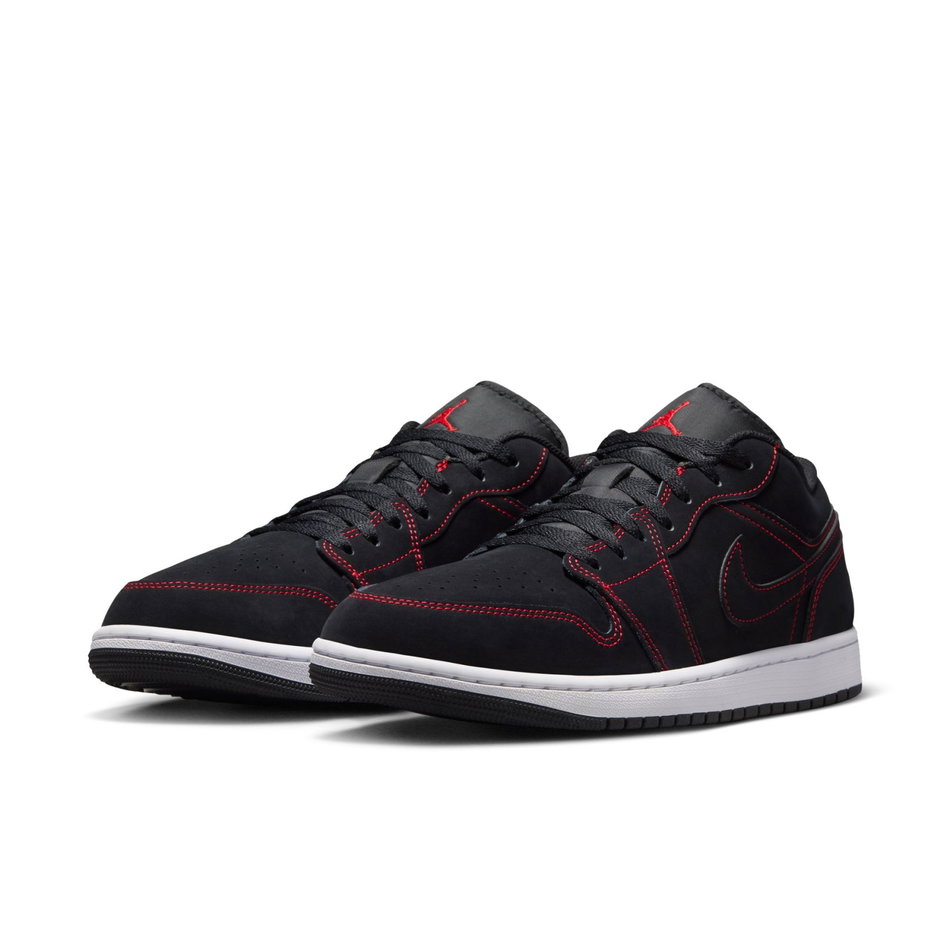 Air Jordan 1 Low Erkek Basketbol Ayakkabısı
