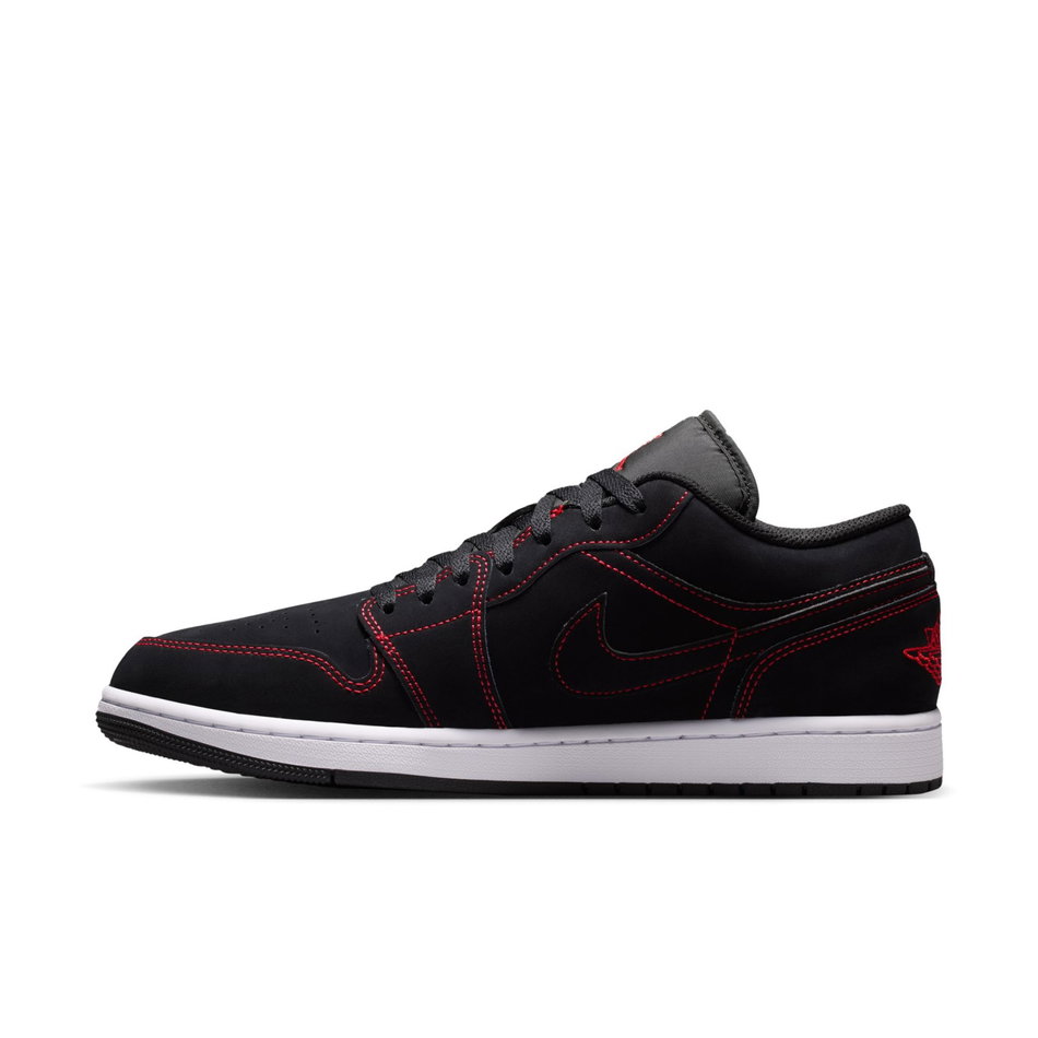 Air Jordan 1 Low Erkek Basketbol Ayakkabısı