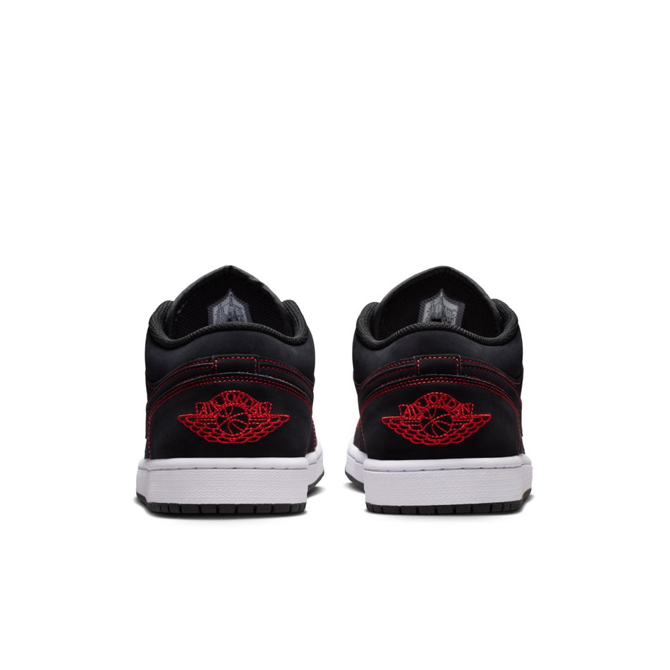 Air Jordan 1 Low Erkek Basketbol Ayakkabısı