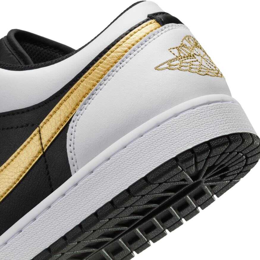 Air Jordan 1 Low Erkek Basketbol Ayakkabısı