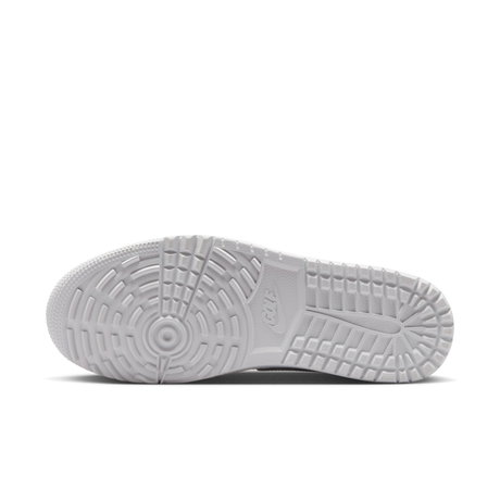 JORDAN - Air Jordan 1 Low G Erkek Beyaz Golf Ayakkabısı (1)