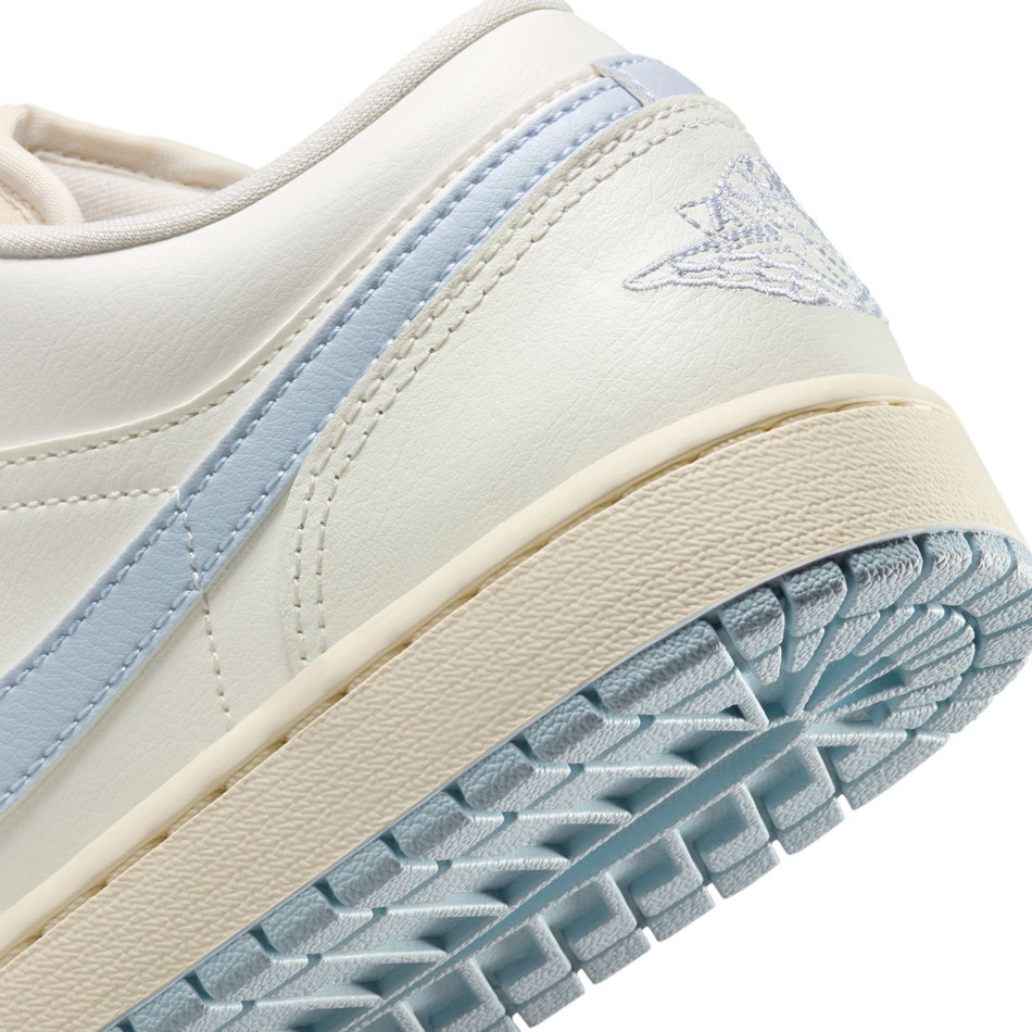 Air Jordan 1 Low 'Ghost' Kadın Basketbol Ayakkabısı