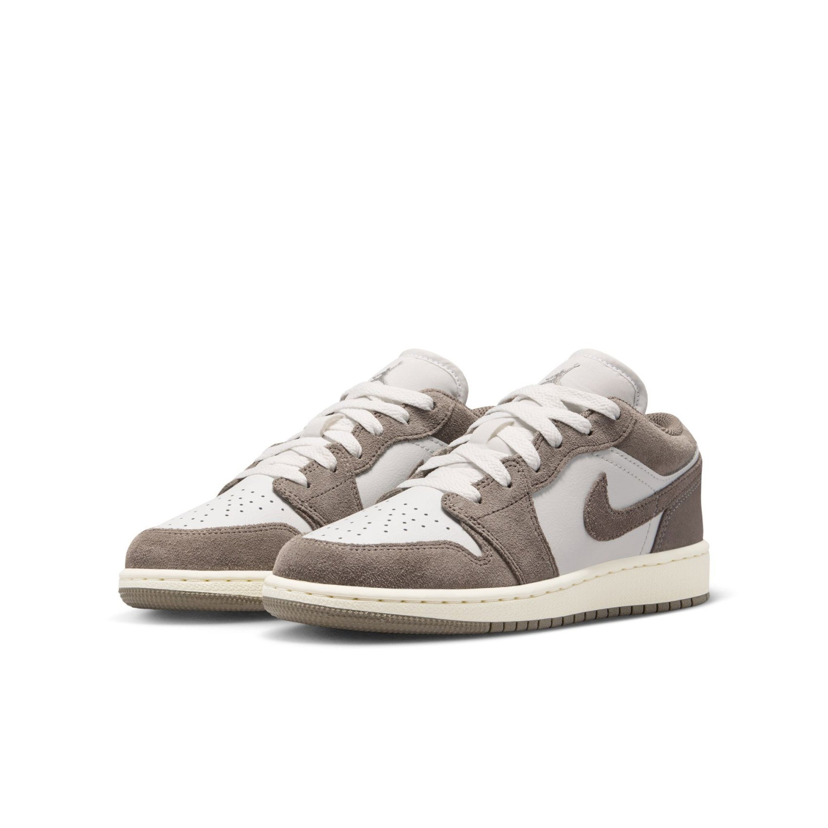 Nike Air Jordan 1 Low Gs Basketbol Ayakkabısı 553560-026