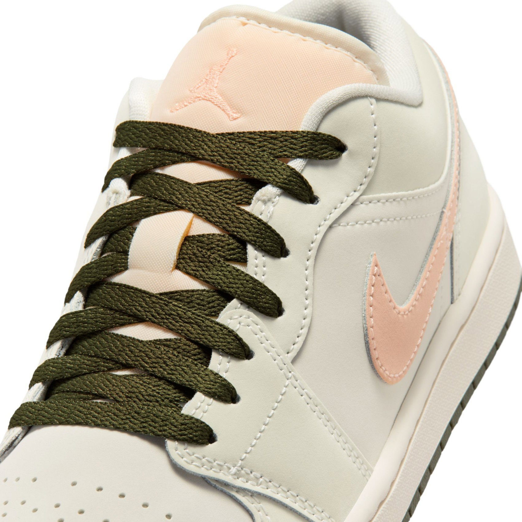 Nike Air Jordan 1 Low Kadın Basketbol Ayakkabısı DC0774-111