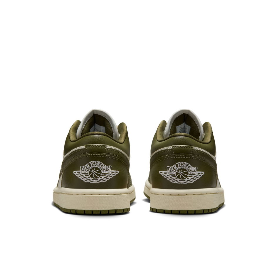 Air Jordan 1 Low 'Medium Olive' Kadın Basketbol Ayakkabısı