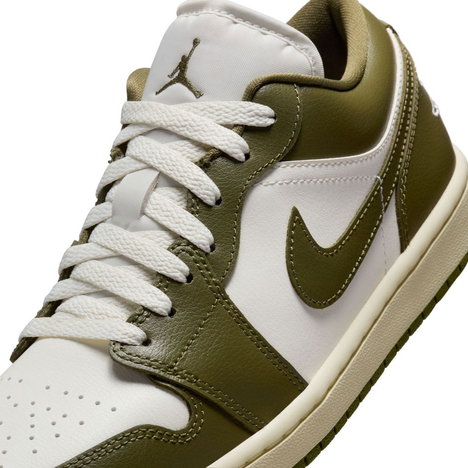 Air Jordan 1 Low 'Medium Olive' Kadın Basketbol Ayakkabısı