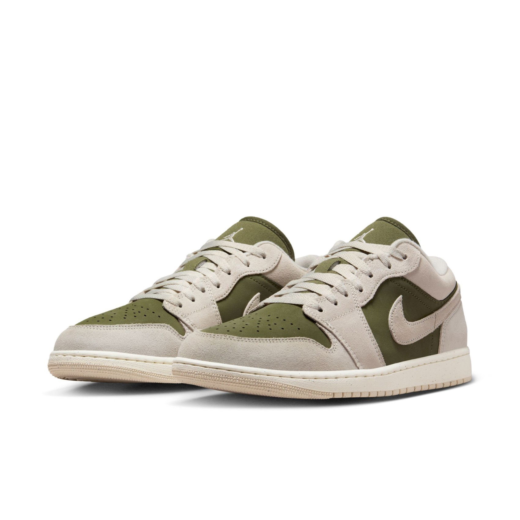 NIKE AIR JORDAN1 LOW イグルー セイル グリーン 27.5 Nike Air Jordan 1 Low 'Medium Olive' SE Erkek Basketbol Ayakkabısı