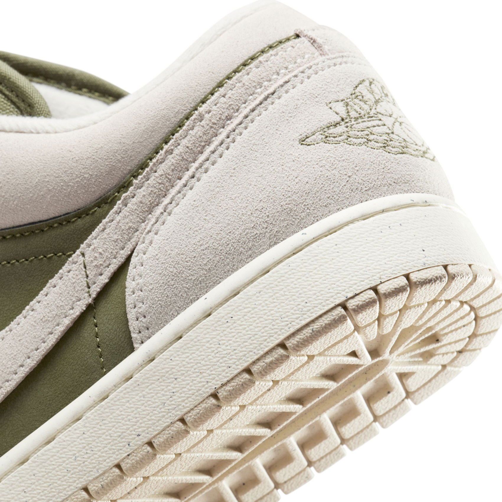 Nike Air Jordan 1 Low 'Medium Olive' SE Erkek Basketbol Ayakkabısı