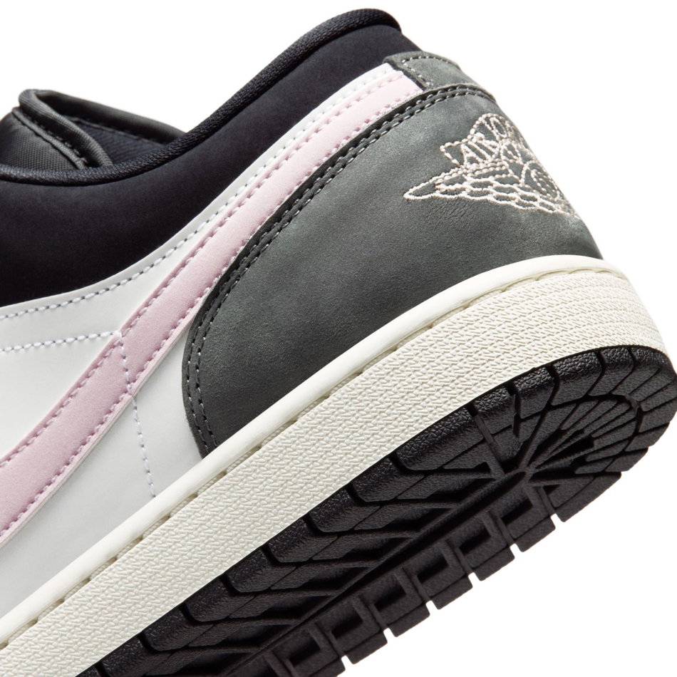 Air Jordan 1 Low SE Erkek Basketbol Ayakkabısı