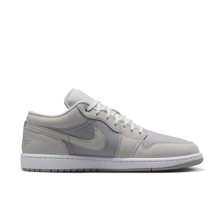 Air Jordan 1 Low Se Erkek Gri Basketbol Ayakkabısı