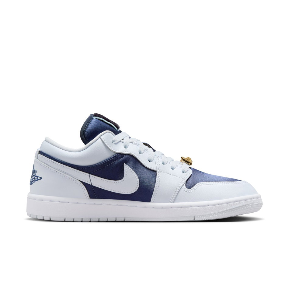 Air Jordan 1 Low SE 'Football Grey' Kadın Basketbol Ayakkabısı