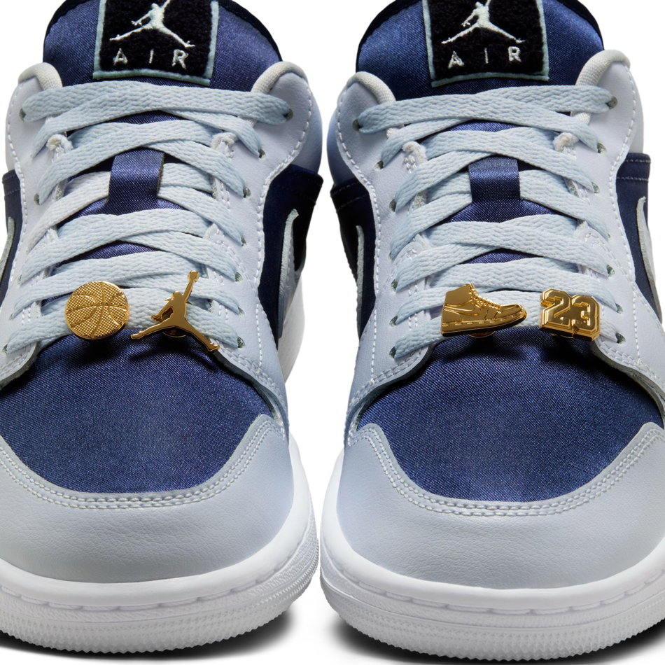 Air Jordan 1 Low SE 'Football Grey' Kadın Basketbol Ayakkabısı