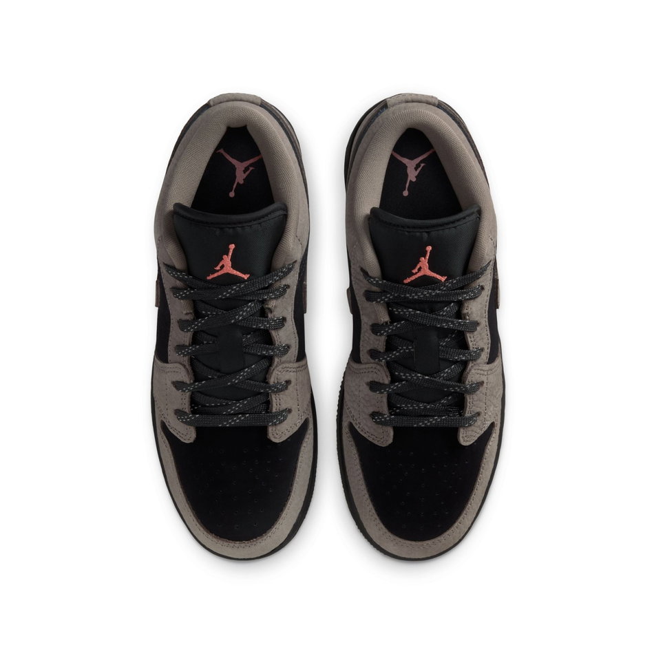 Air Jordan 1 Low SE Gs Basketbol Ayakkabısı