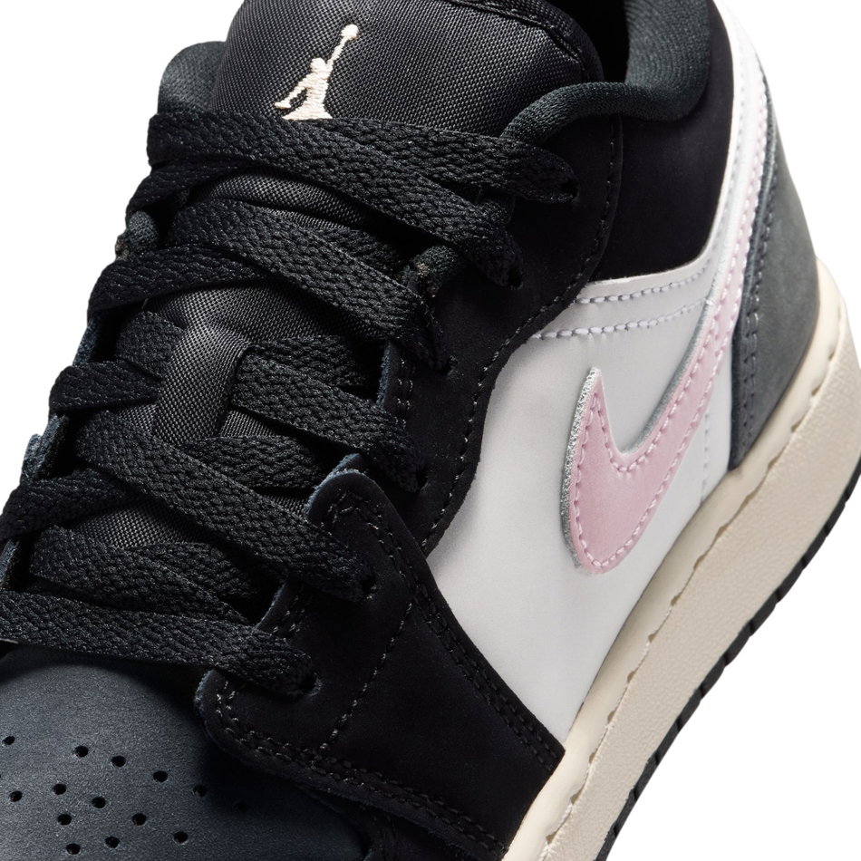 Air Jordan 1 Low Se Gs Basketbol Ayakkabısı