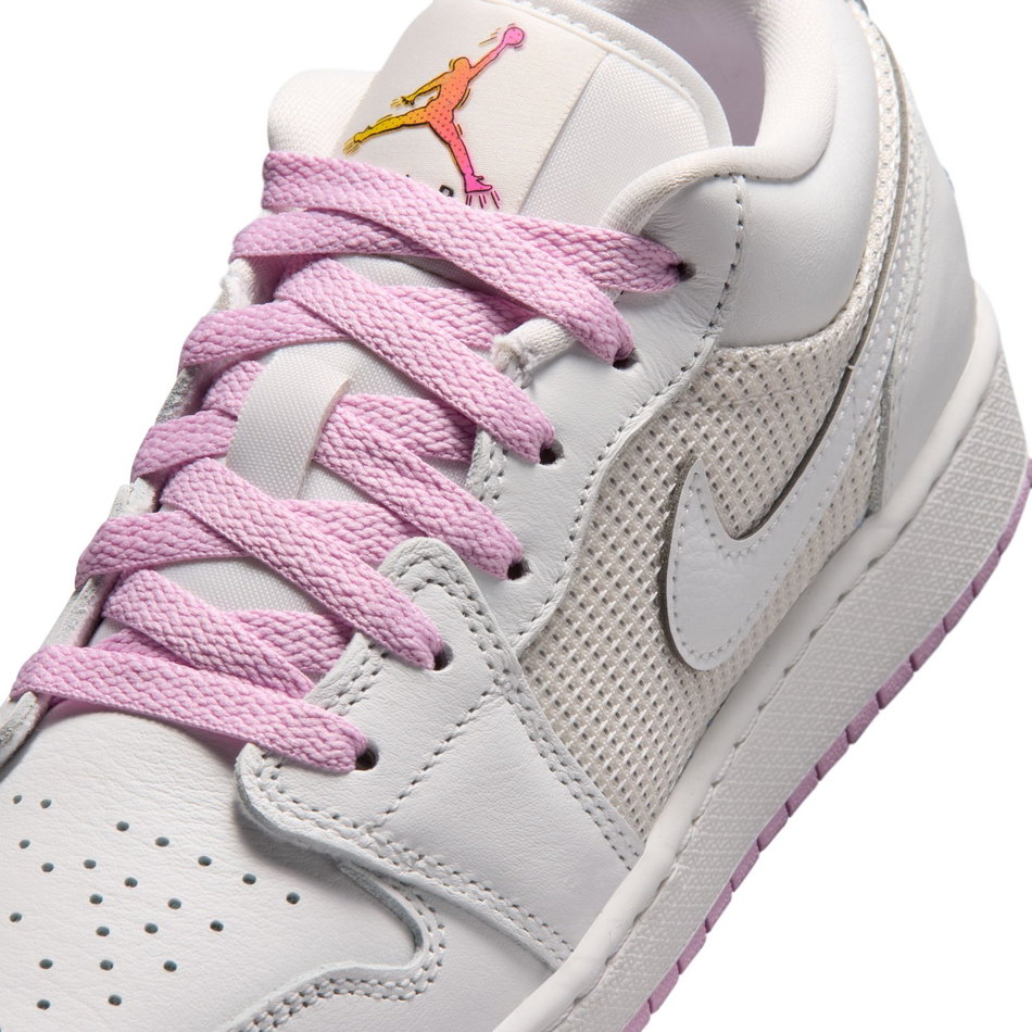 Air Jordan 1 Low SE Gs Basketbol Ayakkabısı