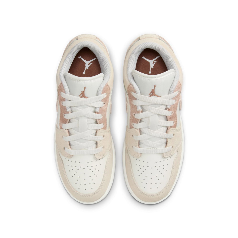 Air Jordan 1 Low SE Gs Bej Basketbol Ayakkabısı
