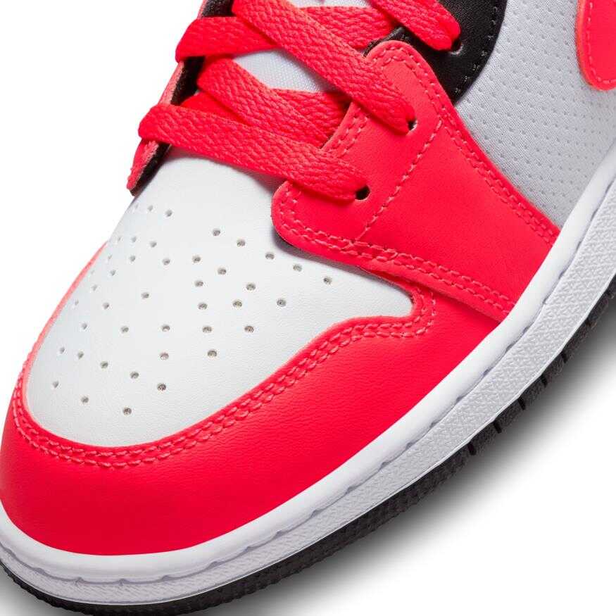 Air Jordan 1 Low SE GS Çocuk Basketbol Ayakkabısı