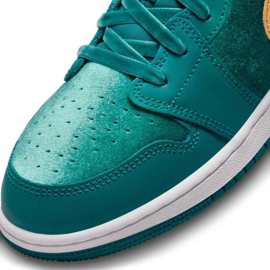 Air Jordan 1 Low SE (Gs) Çocuk Basketbol Ayakkabısı