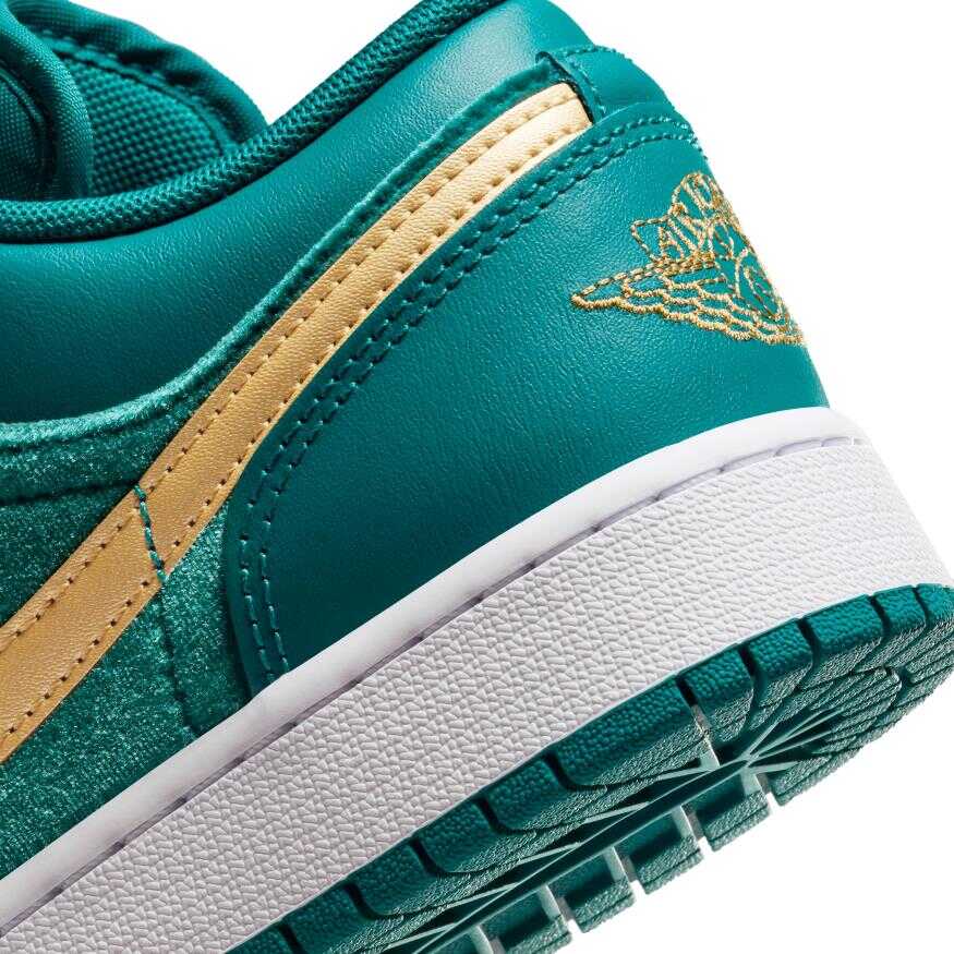 Air Jordan 1 Low SE (Gs) Çocuk Basketbol Ayakkabısı