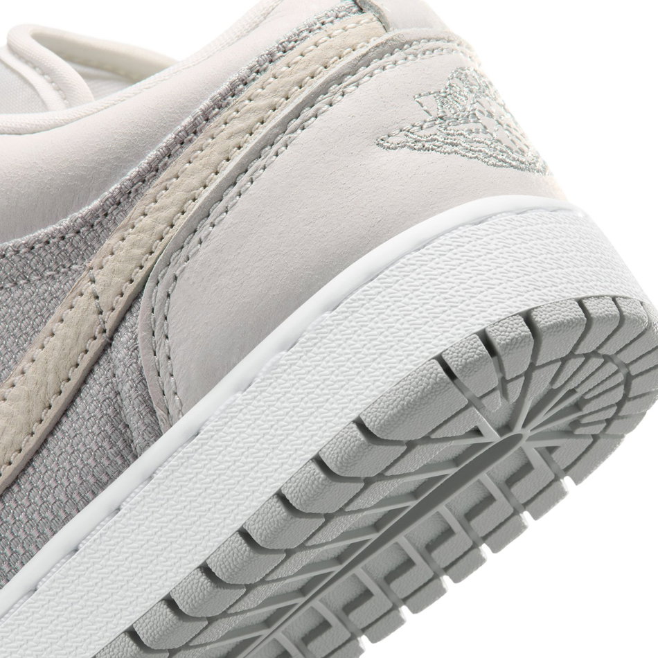 Air Jordan 1 Low SE Gs Gri Basketbol Ayakkabısı