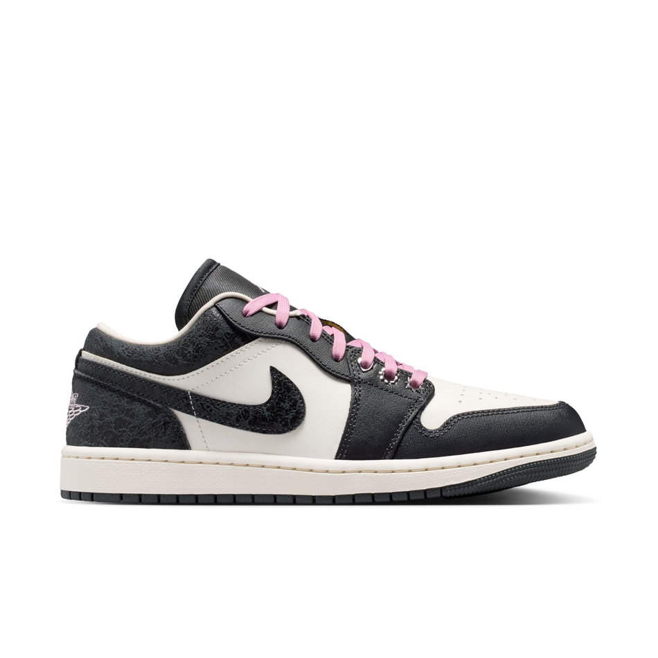 Air Jordan 1 Low SE 