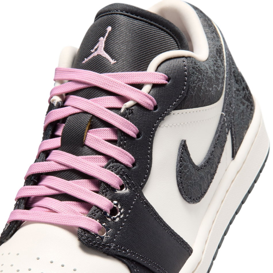 Air Jordan 1 Low SE 
