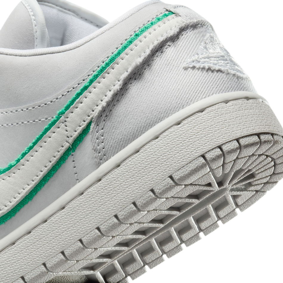 Air Jordan 1 Low SE Kadın Basketbol Ayakkabısı