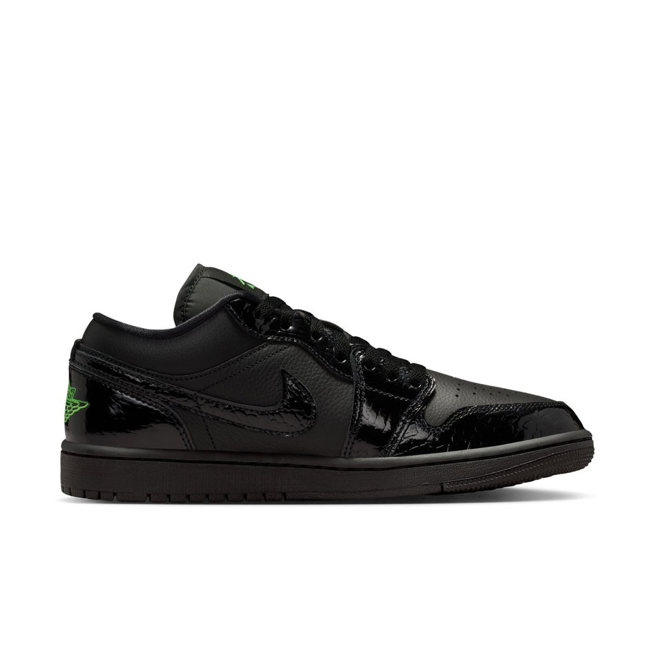 Air Jordan 1 Low SE Kadın Siyah Basketbol Ayakkabısı