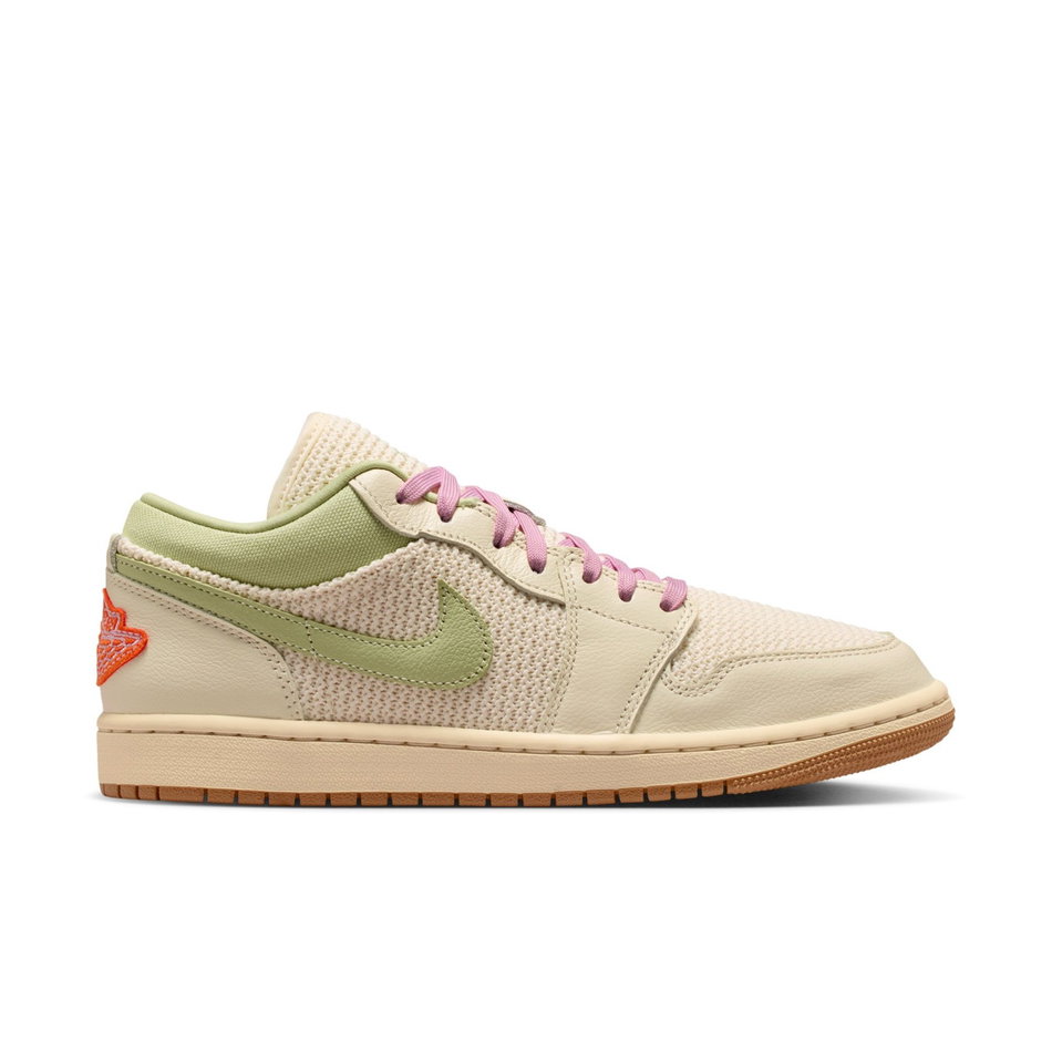 Air Jordan 1 Low SE 'Olive Aura' Kadın Basketbol Ayakkabısı