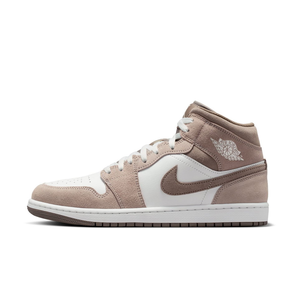 Air Jordan 1 Mid Erkek Basketbol Ayakkabısı
