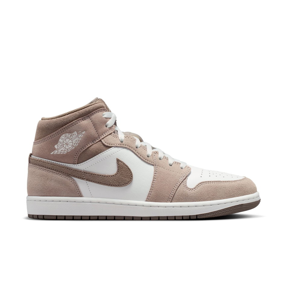 Air Jordan 1 Mid Erkek Basketbol Ayakkabısı