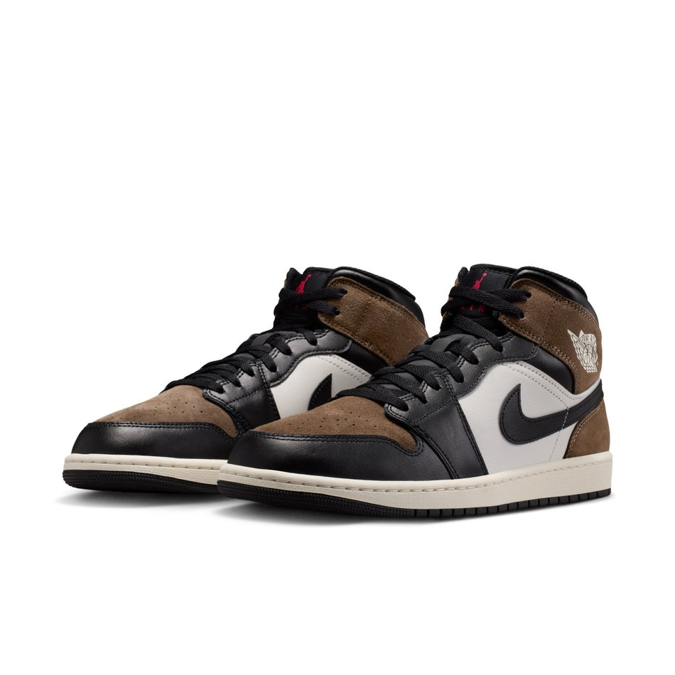 Air Jordan 1 Mid Erkek Basketbol Ayakkabısı