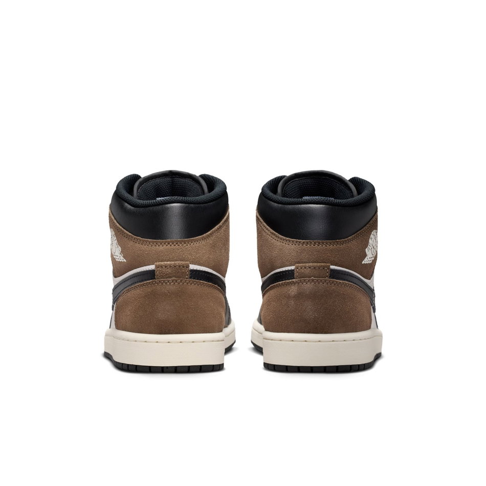 Air Jordan 1 Mid Erkek Basketbol Ayakkabısı
