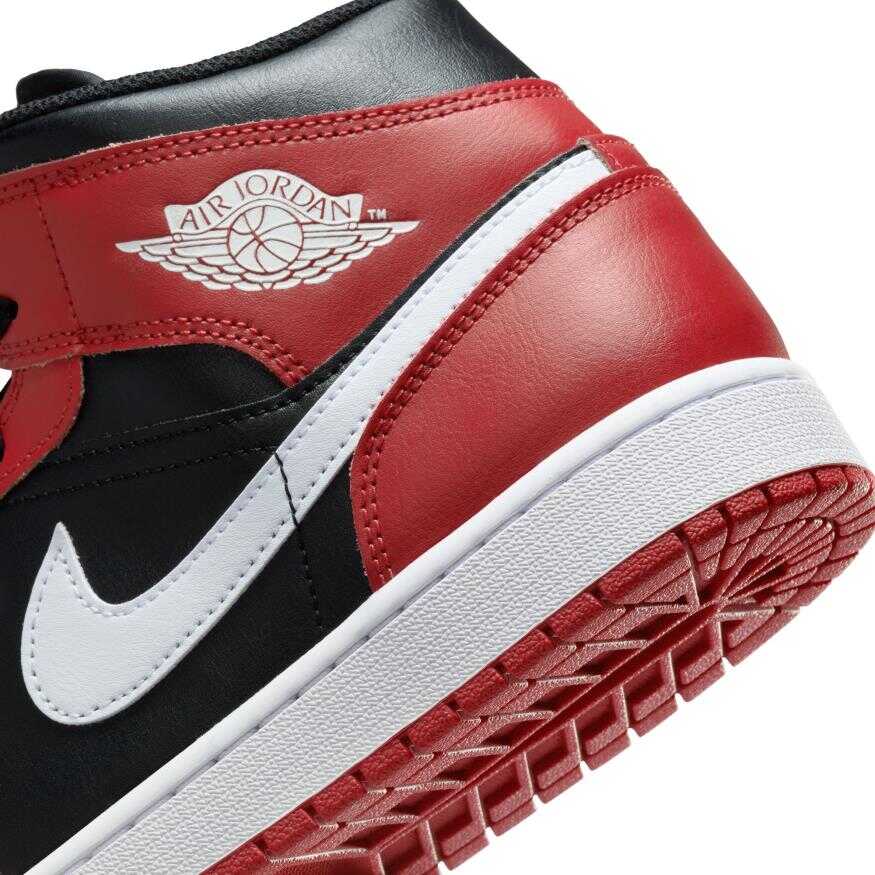 Air Jordan 1 Mid Erkek Basketbol Ayakkabısı