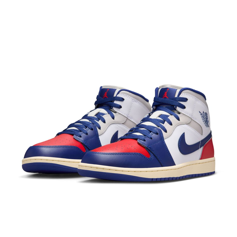 Air Jordan 1 Mid Erkek Basketbol Ayakkabısı