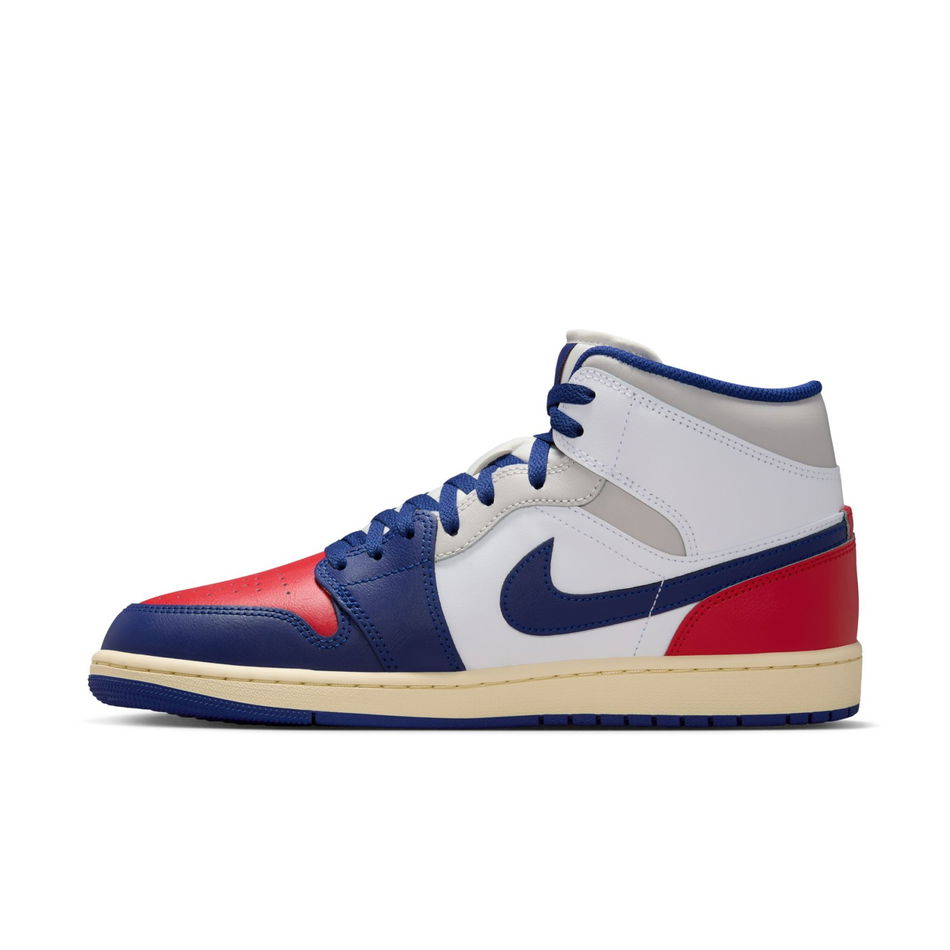Air Jordan 1 Mid Erkek Basketbol Ayakkabısı