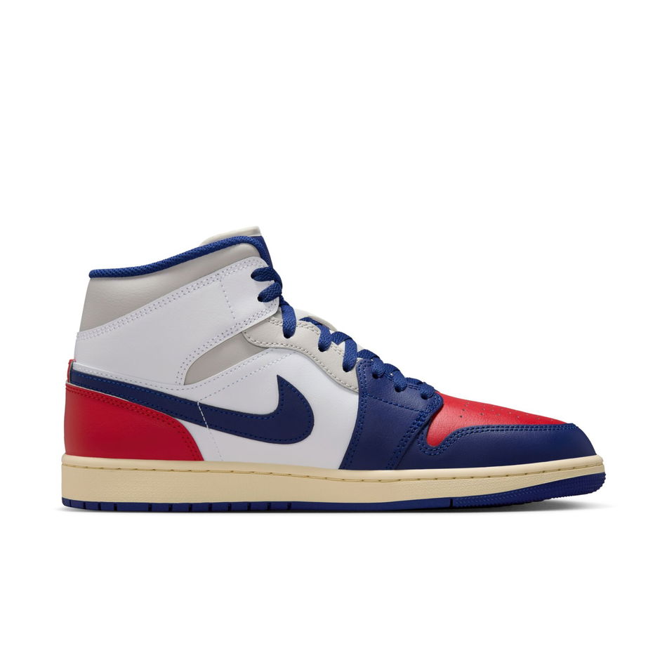 Air Jordan 1 Mid Erkek Basketbol Ayakkabısı