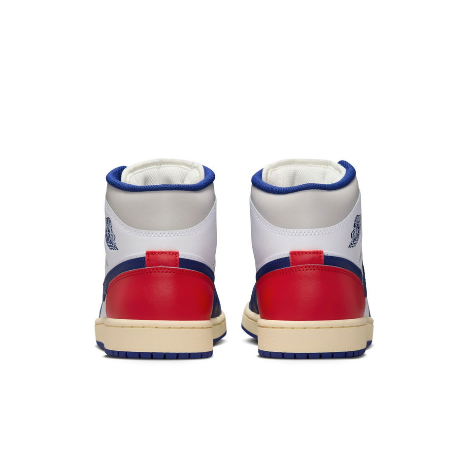 Air Jordan 1 Mid Erkek Basketbol Ayakkabısı