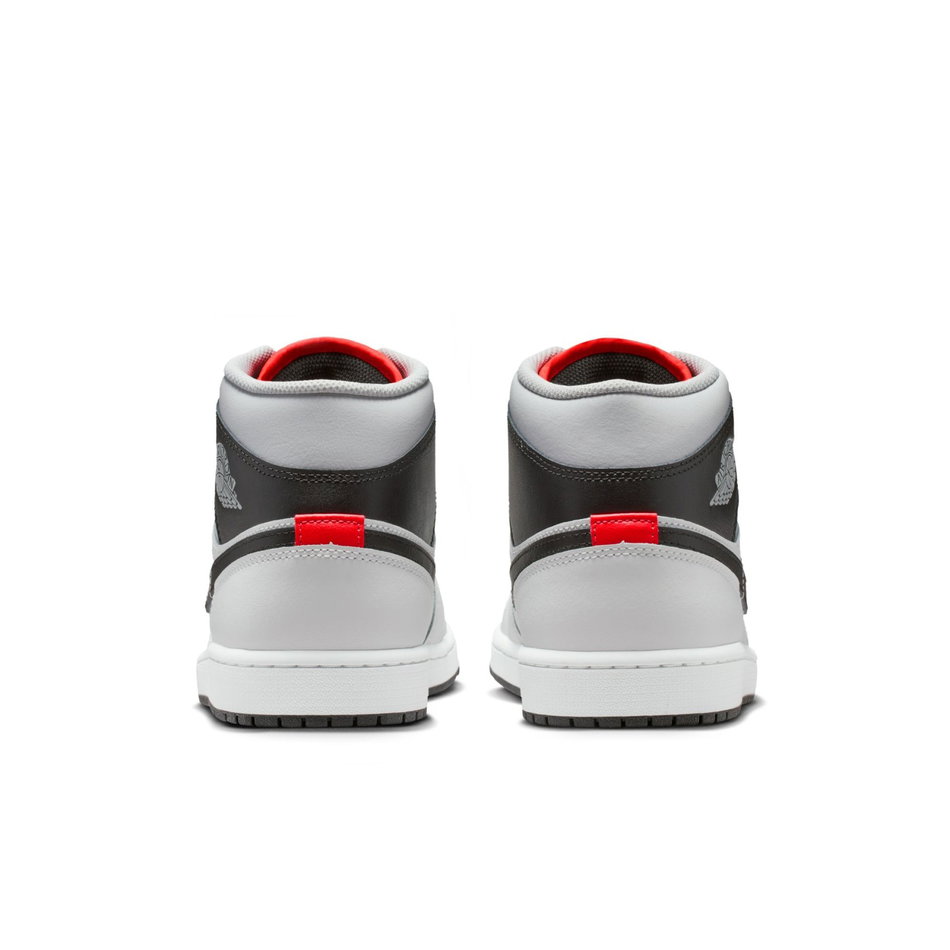 Air Jordan 1 Mid Erkek Basketbol Ayakkabısı
