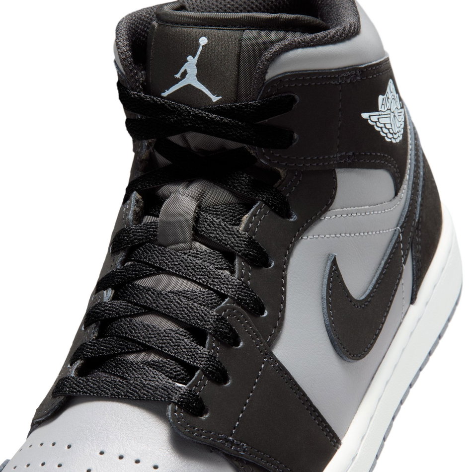 Air Jordan 1 Mid Erkek Basketbol Ayakkabısı
