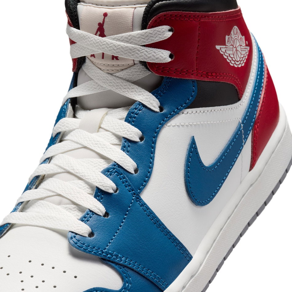 Air Jordan 1 Mid Erkek Mavi Basketbol Ayakkabısı