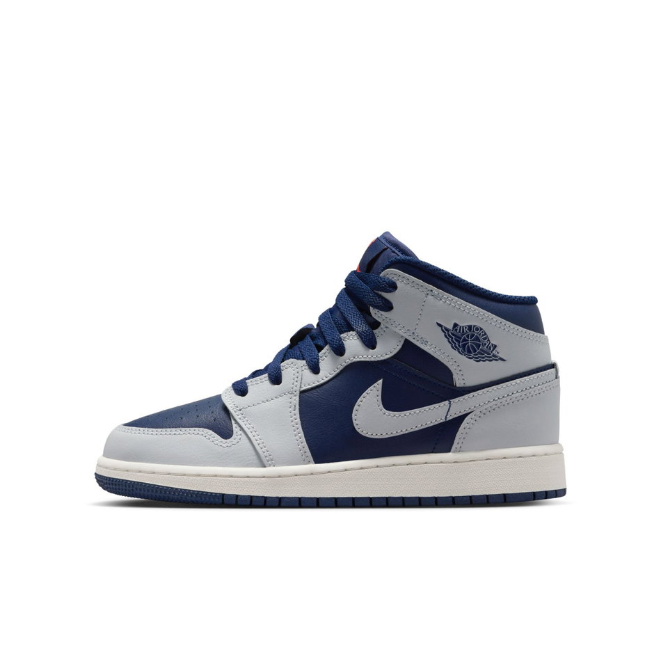 Air Jordan 1 Mid Gs Basketbol Ayakkabısı