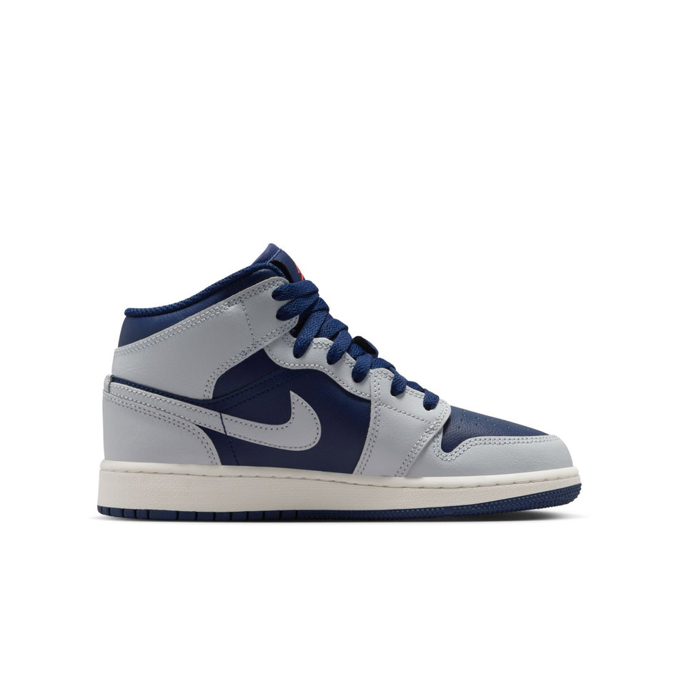 Air Jordan 1 Mid Gs Basketbol Ayakkabısı