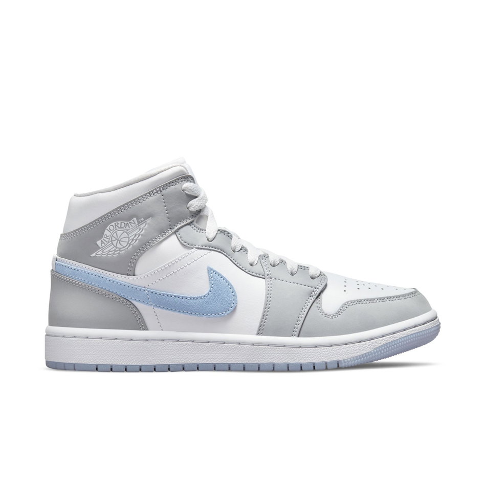 Air Jordan 1 Mid Kadın Basketbol Ayakkabısı