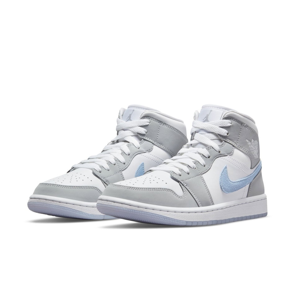 Air Jordan 1 Mid Kadın Basketbol Ayakkabısı