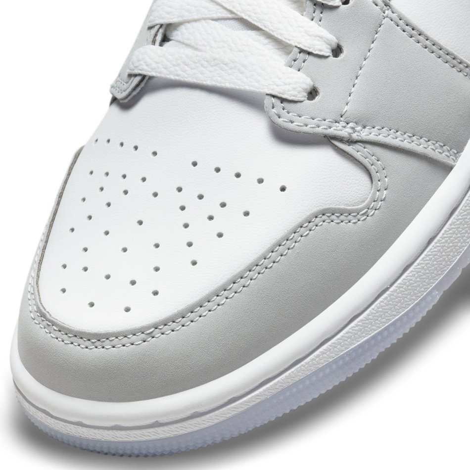 Air Jordan 1 Mid Kadın Basketbol Ayakkabısı