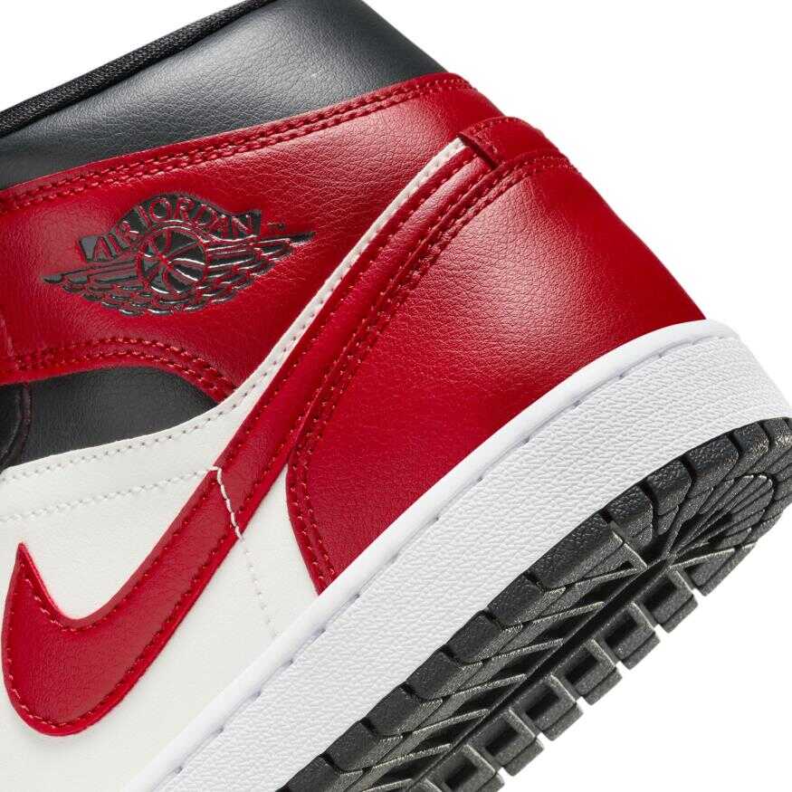 Air Jordan 1 Mid Kadın Basketbol Ayakkabısı