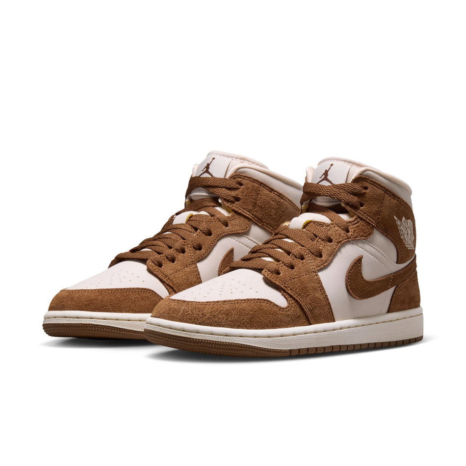 Air Jordan 1 Mid Kadın Basketbol Ayakkabısı